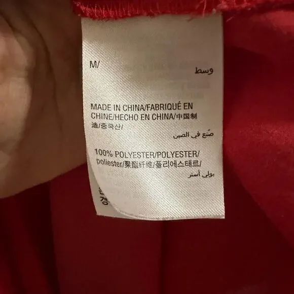 EUC Alfani Sleeveless Silky Blouse Red size Medium - Picture 5 of 7